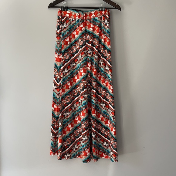 NWOT Aztec boho maxi skirt w/ elasticated waist S - Picture 4 of 5